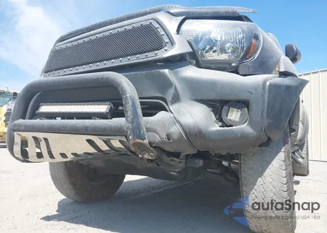 2015 Toyota Tacoma Prerunner из США, поврежденный, VIN 5TFJX4GN3FX038069